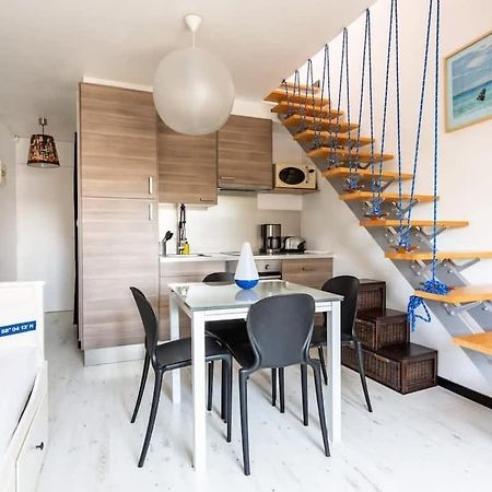 Le Capucin - Petit Duplex Avec Place De Parking ディナール エクステリア 写真