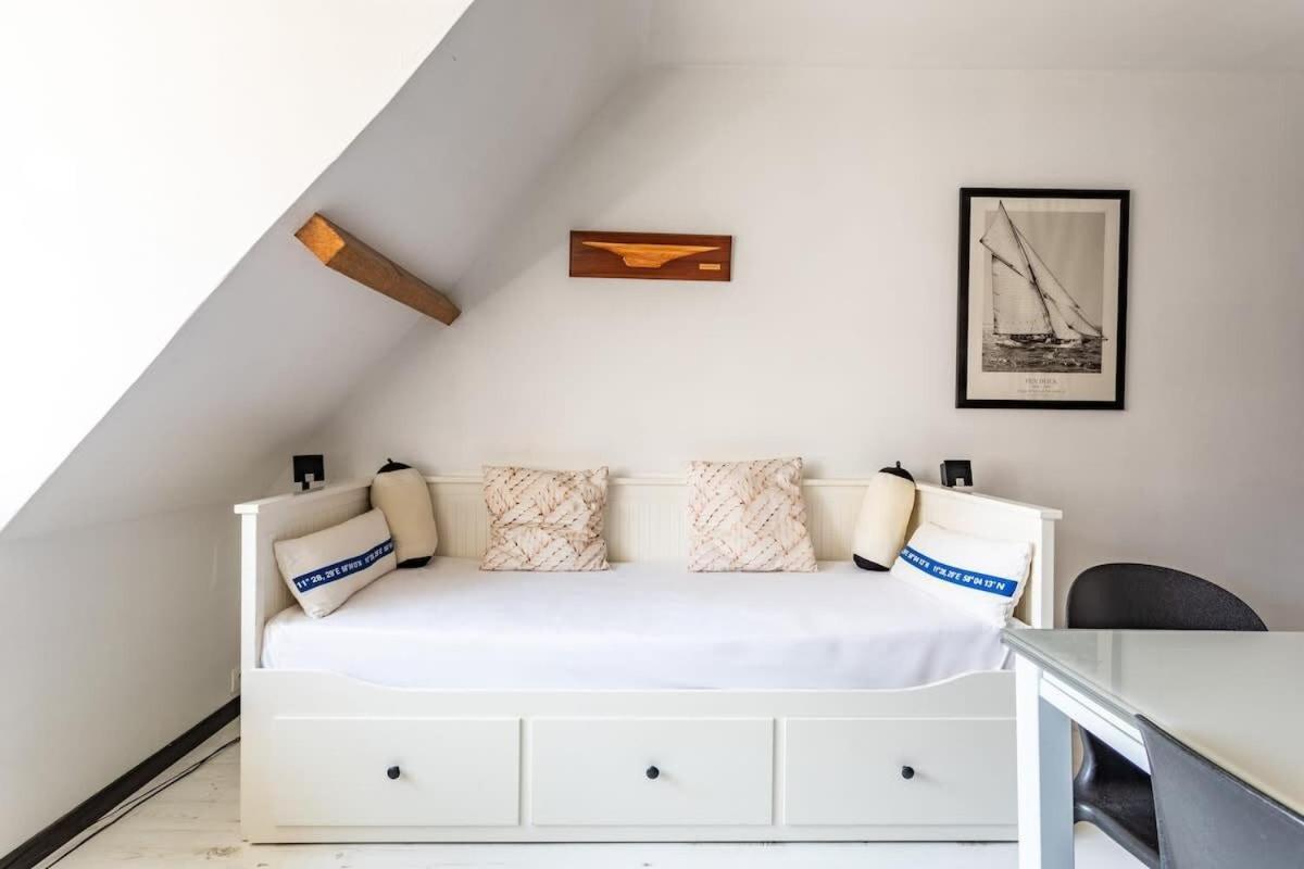 Le Capucin - Petit Duplex Avec Place De Parking ディナール エクステリア 写真