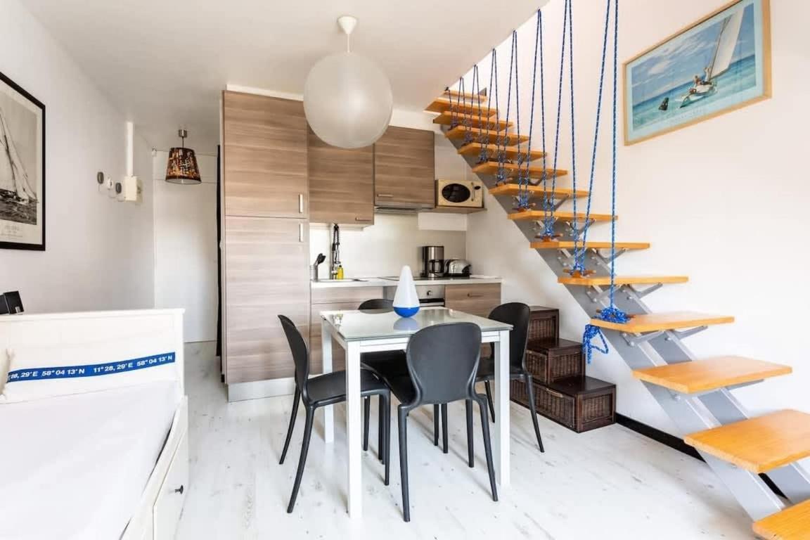 Le Capucin - Petit Duplex Avec Place De Parking ディナール エクステリア 写真